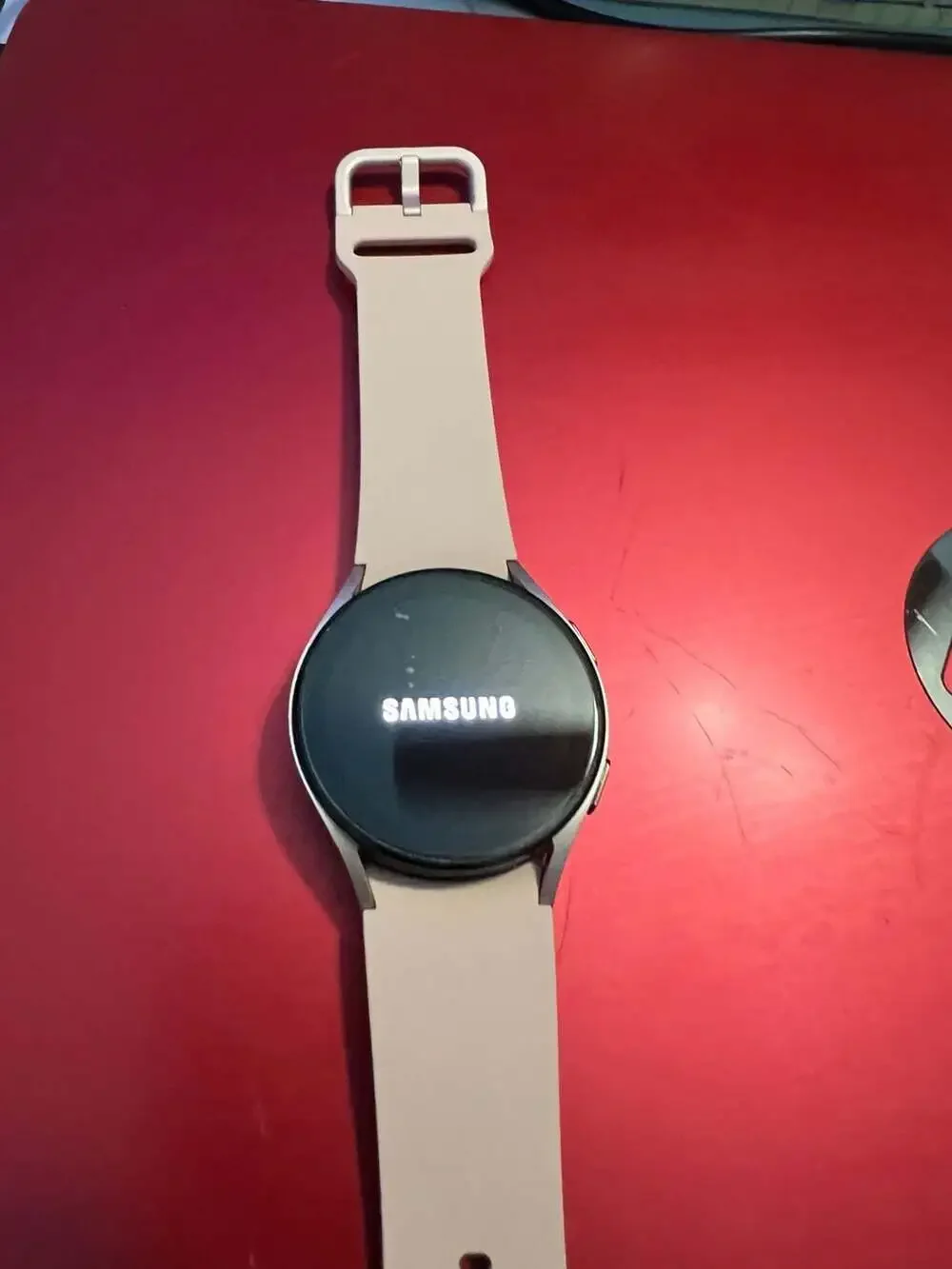 Samsung Galaxy Watch5 40mm LTE Smartwatch SM-R905U . Can make calls and unlocked